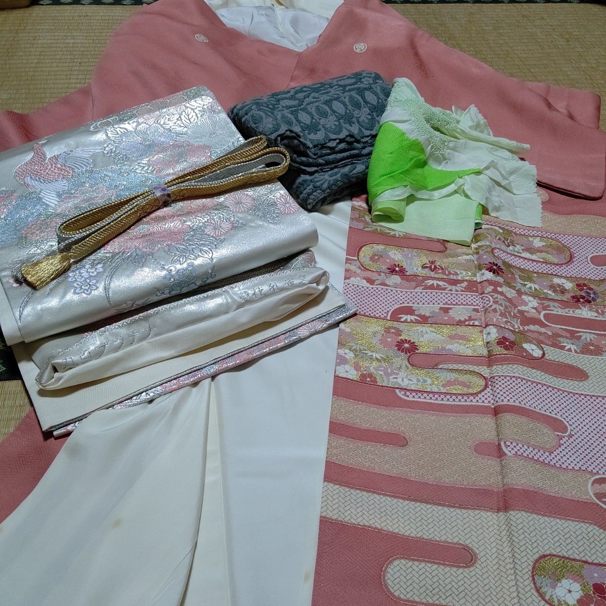 正絹 松竹梅 あやめ 鹿の子 金彩 色留袖4点セット | alfasaac.com