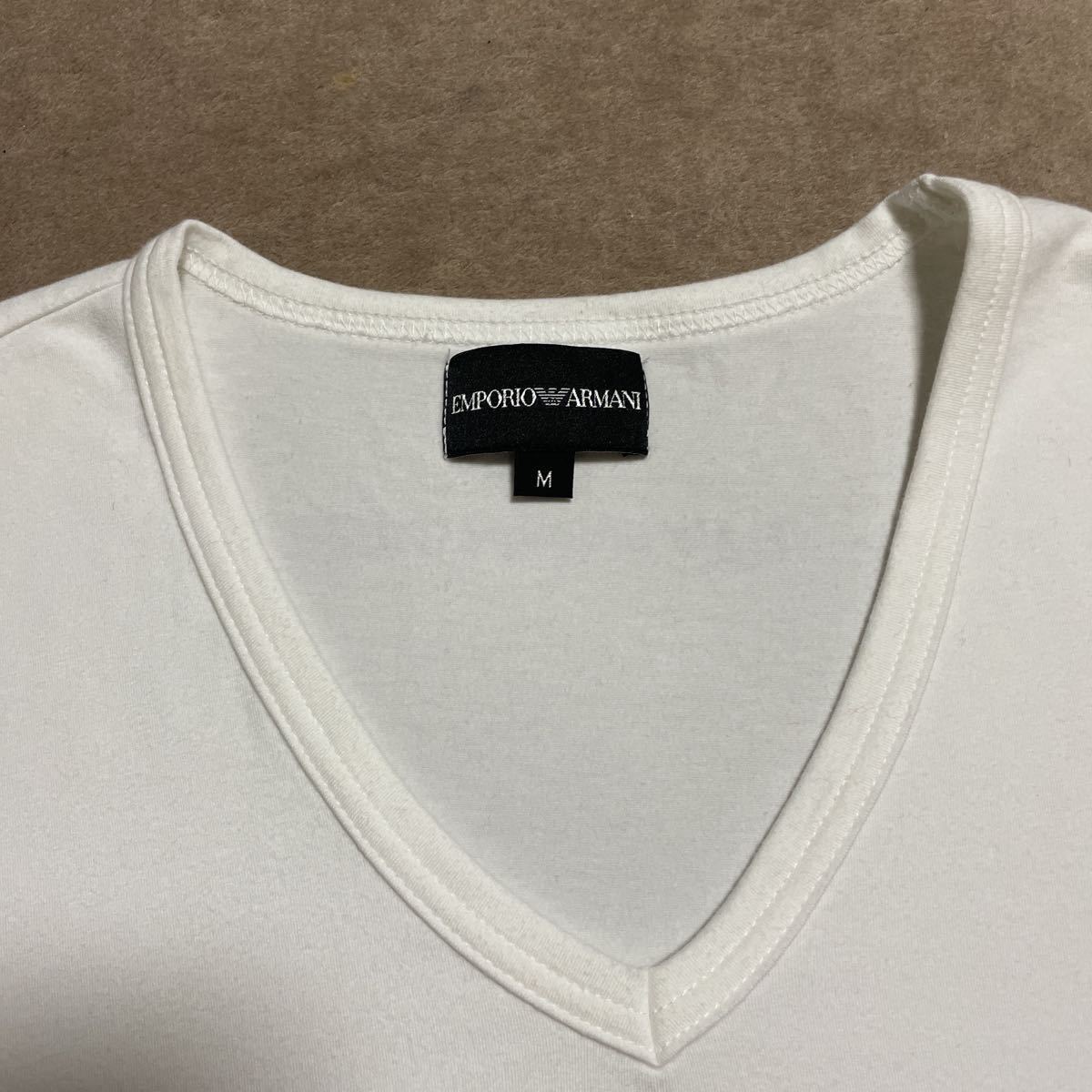 美品 EMPORIO ARMANI 日本正規品　M シルバーラメ　ストレッチ素材　長袖Tシャツ_画像4