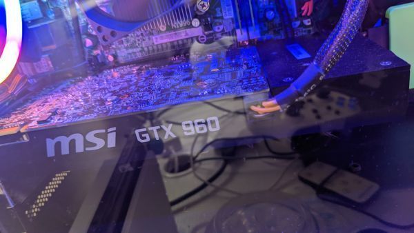 ゲーミングPC XEON E3 1220 V2 / GTX960 eva.gov.co