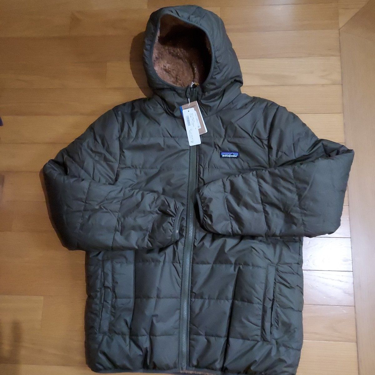 新品patagonia パタゴニア リバーシブル アウター アーバンリサーチ