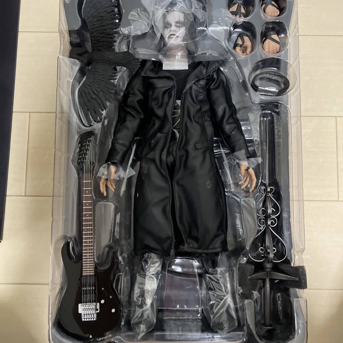 爆売り! ホットトイズ HOTTOYS ムービーマスター クロウ 1 6エリック