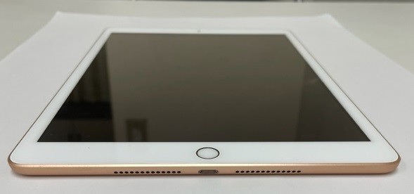 Apple iPad 第7世代 32GB MW762J/A A2198 ピンクゴールド 動作確認済み 中古品_画像5