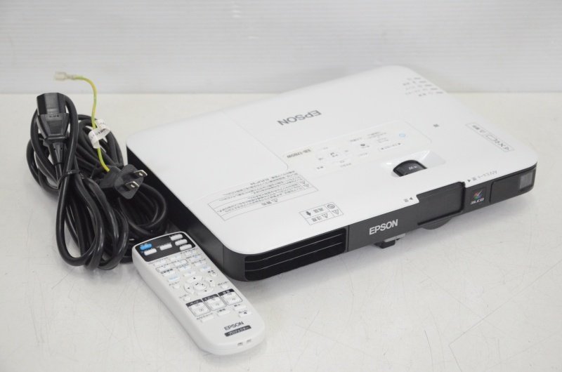 EPSON 3200lm ビジネスプロジェクター□EB-1785W ランプ使用136/0時間