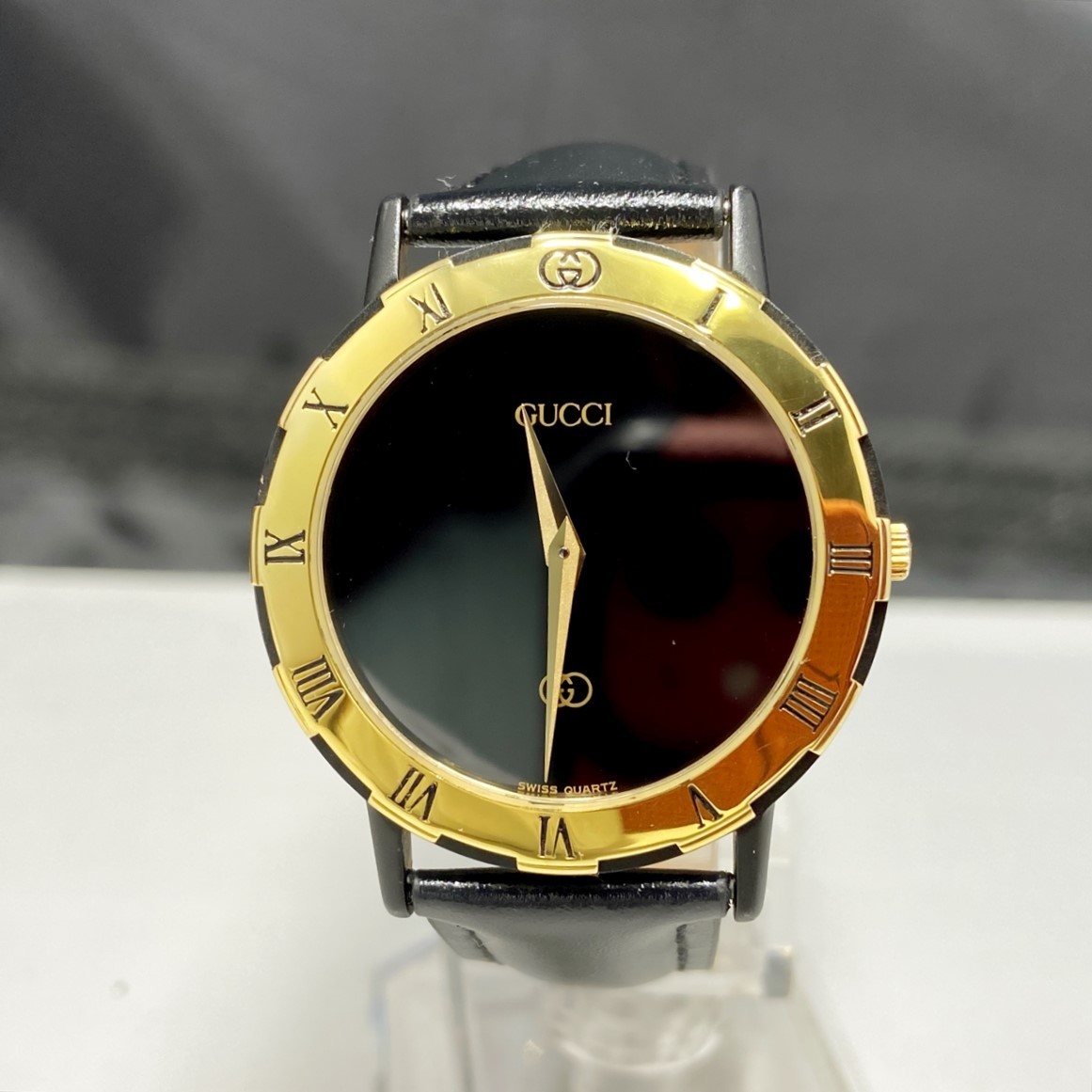 1年間保証付 GUCCI グッチ 140.5 女性用 クオーツ腕時計 電池B2448メ