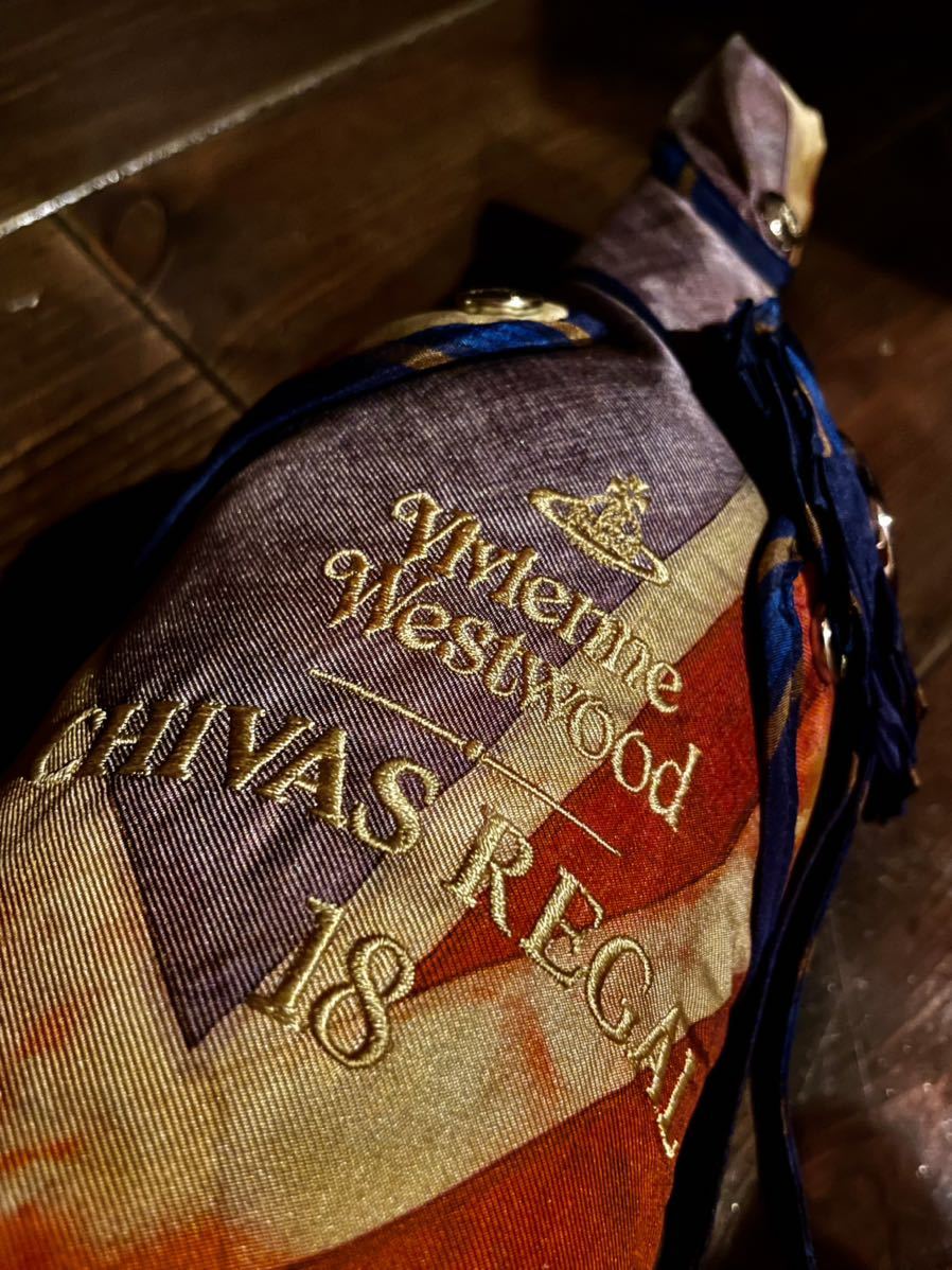 希少　Vivienne Westwood CHIVAS REGAL 18 Year ヴィヴィアン・ウエストウッド　シーバスリーガル　18年　ウイスキー　ユニオン・ジャック_画像3