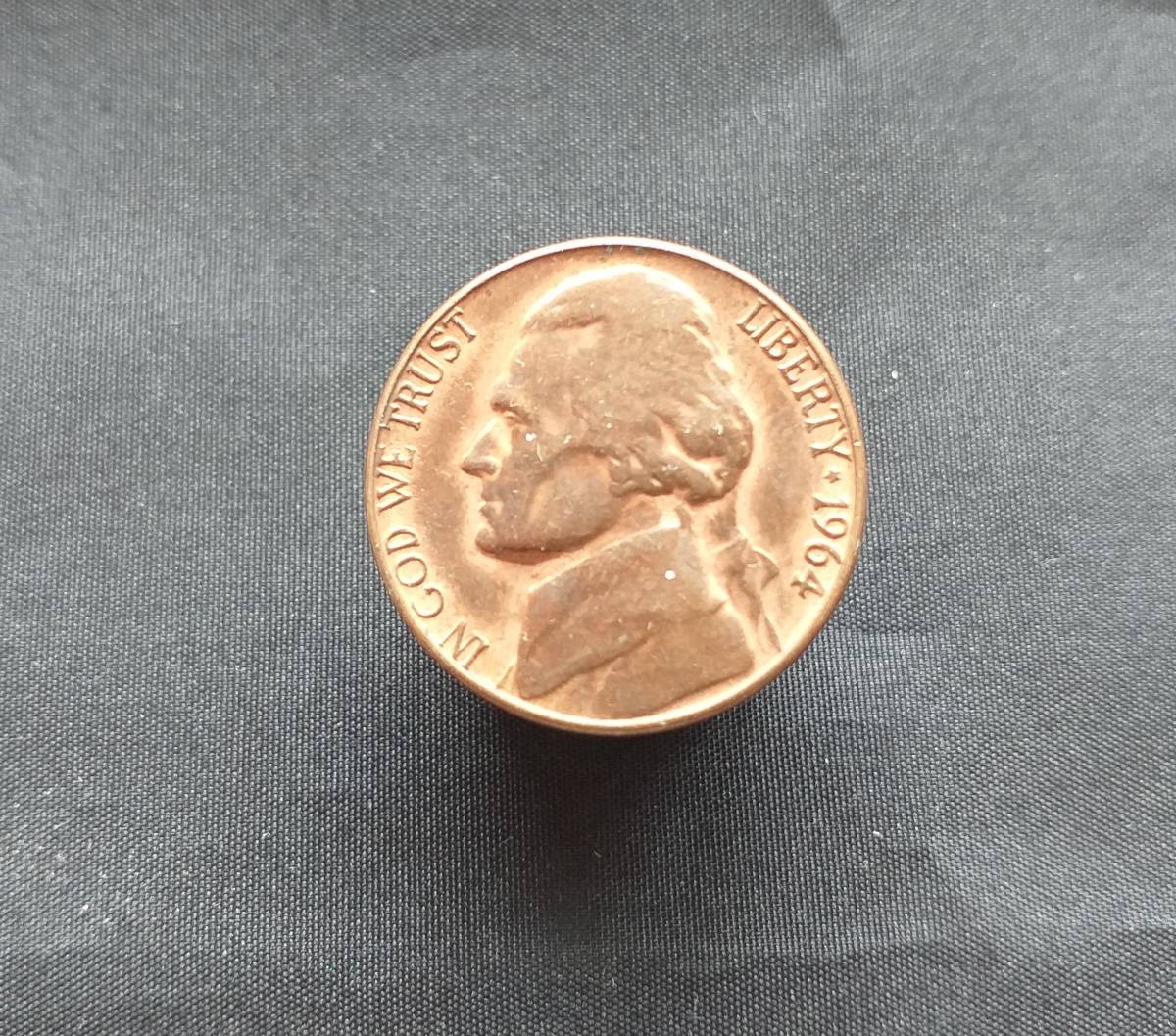 極めて希少＊アメリカ エラーコイン＊アメリカ ジェファーソン 5セント 1964年、青銅の硬貨地板に鋳造。