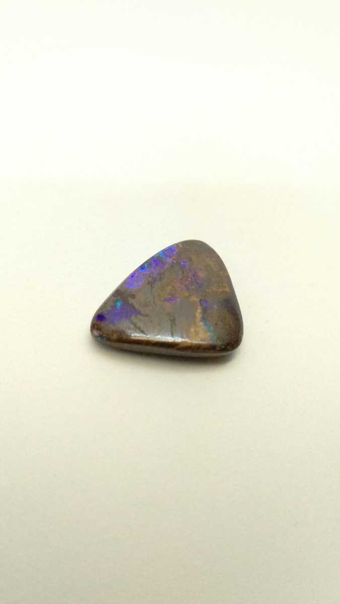 No.535 ボルダーオパール大 遊色効果 シリカ球 10月の誕生石 天然石 ルース 蛋白石jewelry opal ジュエリー 宝石_画像5