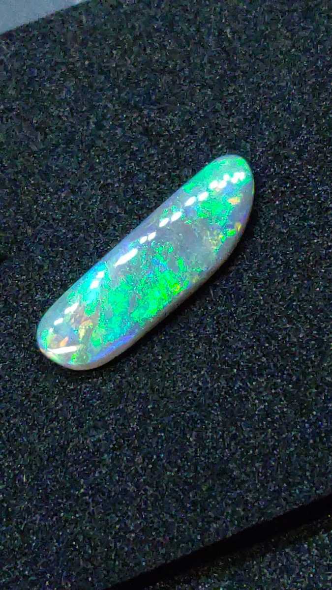 No.619 ボルダーオパール 遊色効果 シリカ球 10月の誕生石 天然石 ルース 蛋白石jewelry opal ジュエリー 宝石