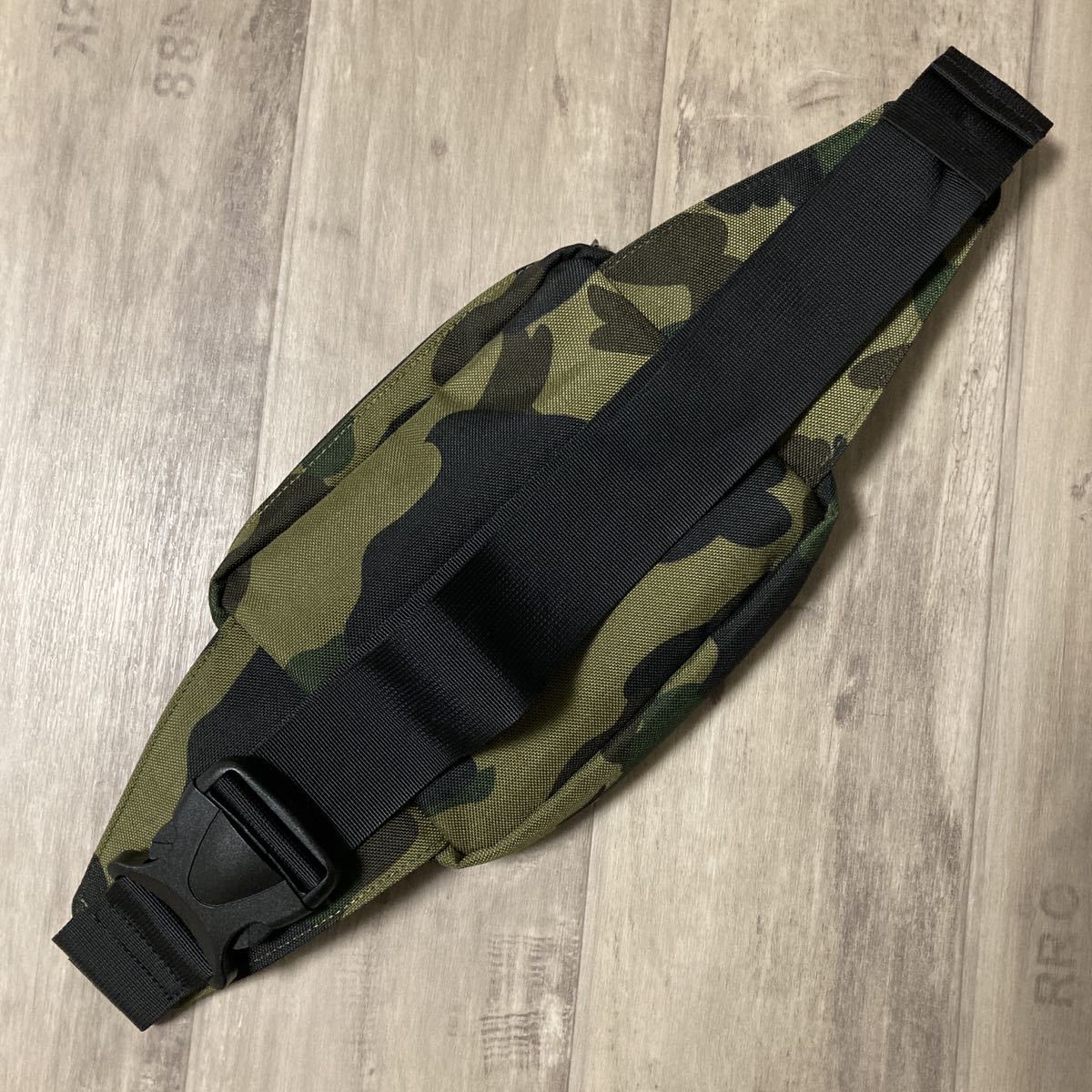 BAPE Cordura 1st Camo green Waist Bag a bathing ape エイプ ベイプ アベイシングエイプ ウエスト バッグ ポーチ 迷彩 m475_画像3