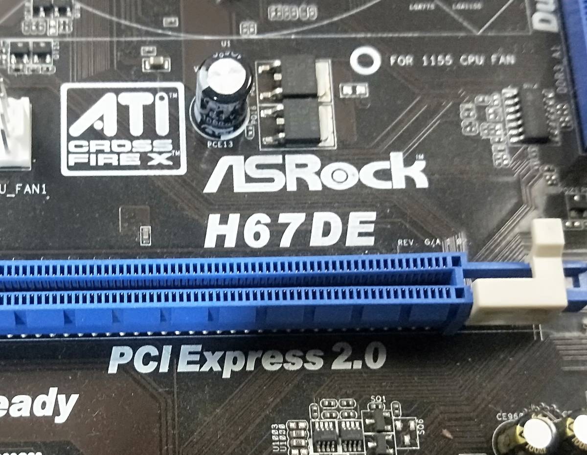 【中古パーツ】BIOS確認のみ、ASROCK H67DE マ-ザーボード ＩＯパネル付 LGA1155 ■MB1784の画像4