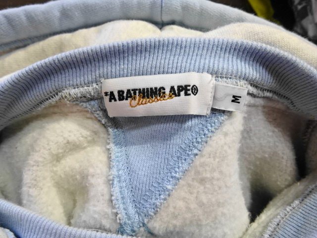 初期 【M】 BAPE ロゴ 刺繍 後付けパーカー A BATHING APE(ア 初期 【M】 BAPE ロゴ 刺繍 後付けパーカー A BATHING APE(ア