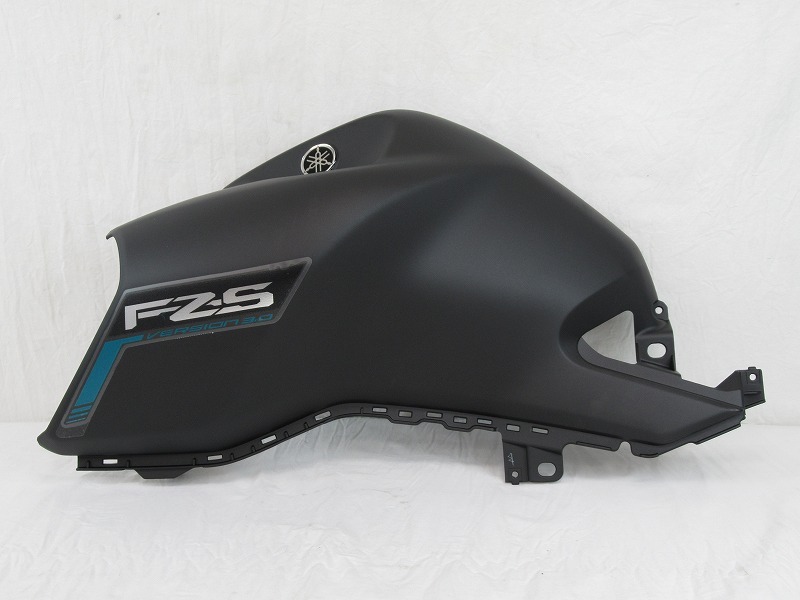 YAMAHA 純正 FZS-Fi 左タンクカバー[マットブラック] #B4G-XF412-00-P2【TANK SIDE COVER 1 MBL2】_画像1