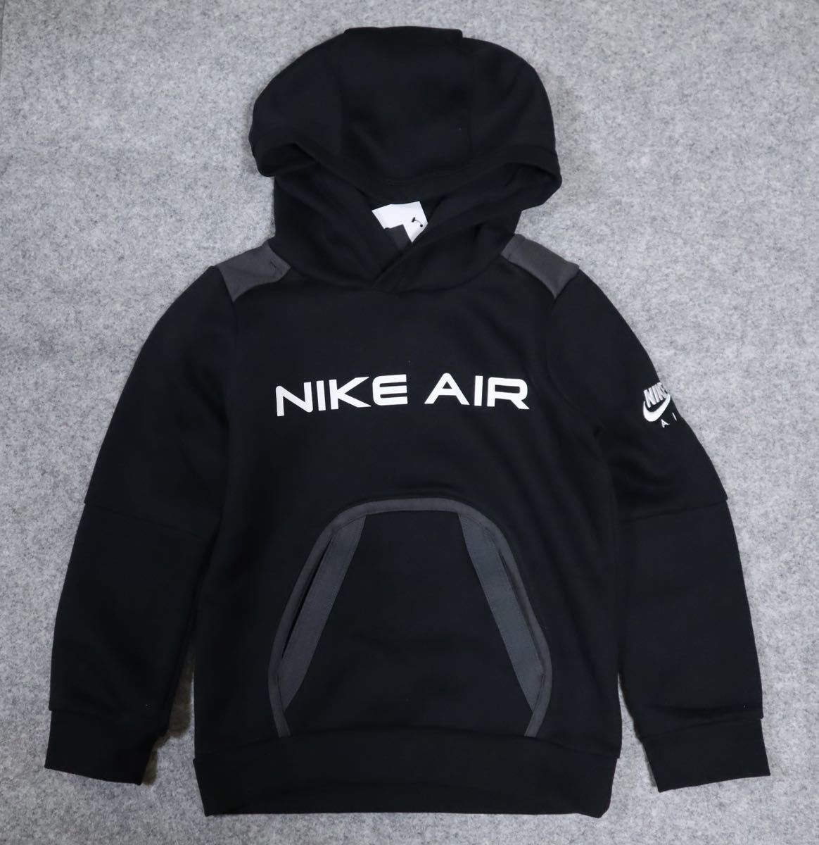 新品 定価7700円 130㎝ NIKE ナイキ AIR キッズ　プルオーバーパーカー 裏起毛_画像1