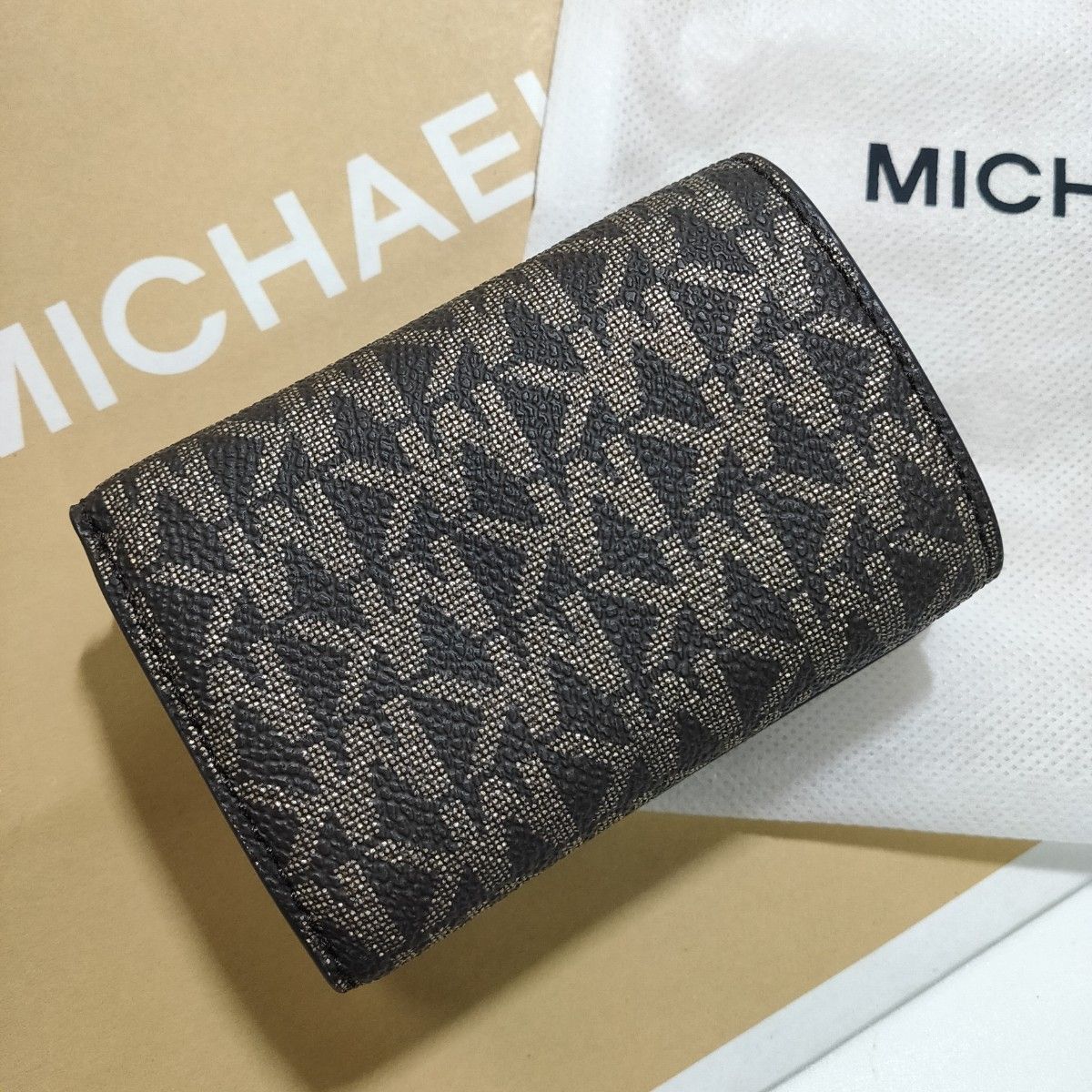 国内正規品★マイケルコース スモール ウォレット ブラウン MKシグネチャー 三つ折り ミニ財布 新品未使用