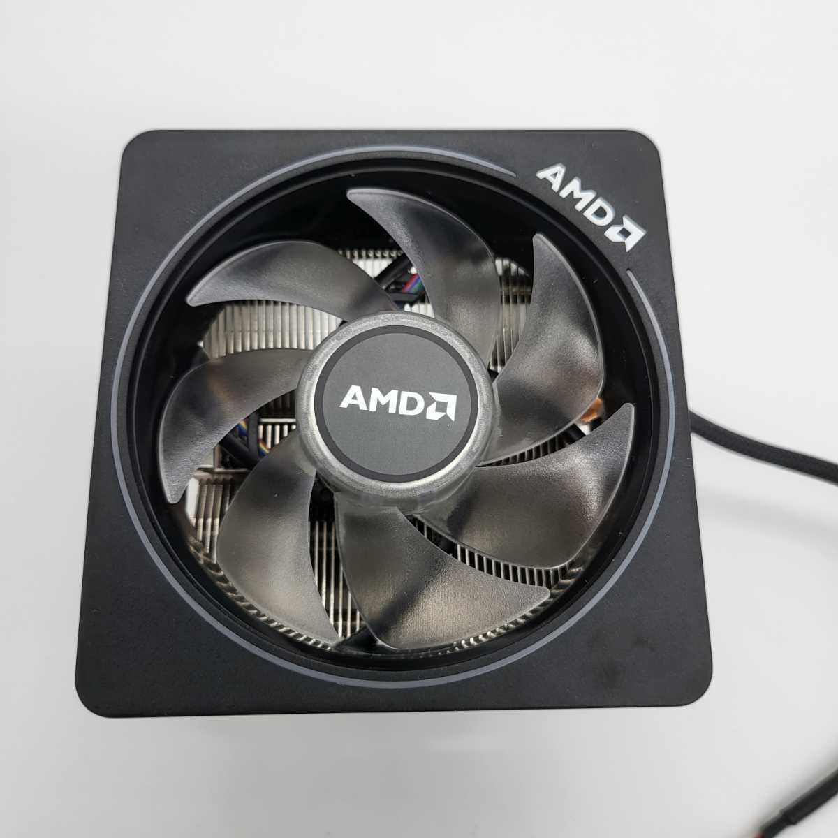 AMD Ryzen 7 3700X with Wraith Prism cooler 動作確認済 リテールクーラー付 AM4 Zen2 8C/16T