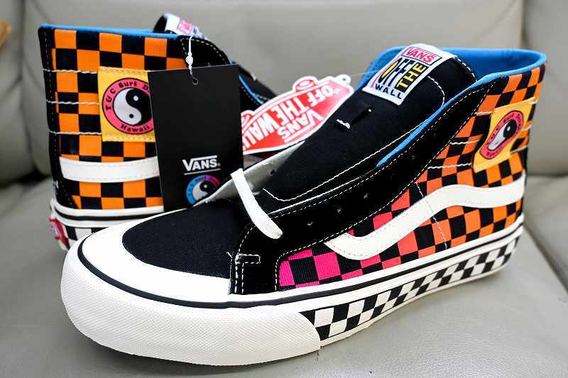 新品未使用 VANS バンズ US企画 SK8-HI 138 DECON SF 陰陽ロゴ チェッカーフラッグ柄 TOWN & COUNTRYコラボ ￥10,450 US8.5 26.5センチ_画像1