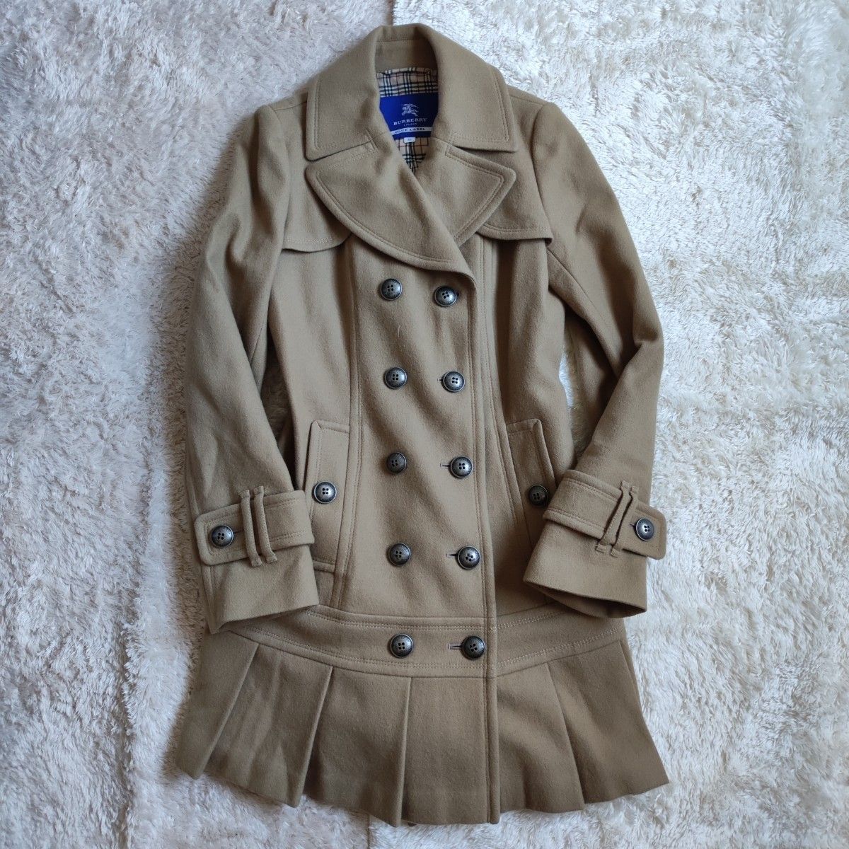BURBERRY BLUE LABEL バーバリーブルーレーベル レンチコート プリーツコート ベージュ 38 吉川ひなの着用
