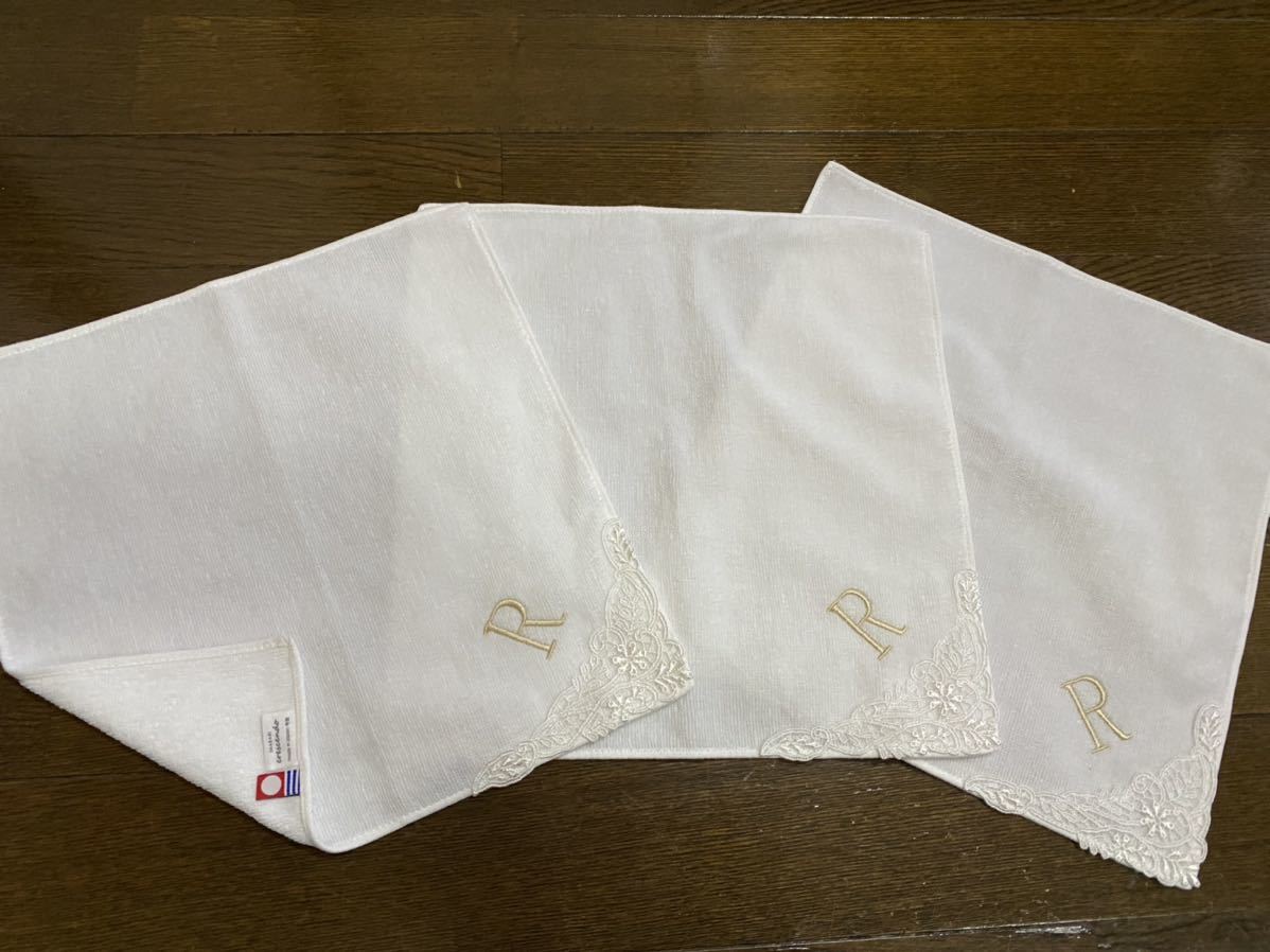 今治タオル　イニシャルの刺繍レース付きタオルハンカチ３枚R 定価1枚990円_画像1