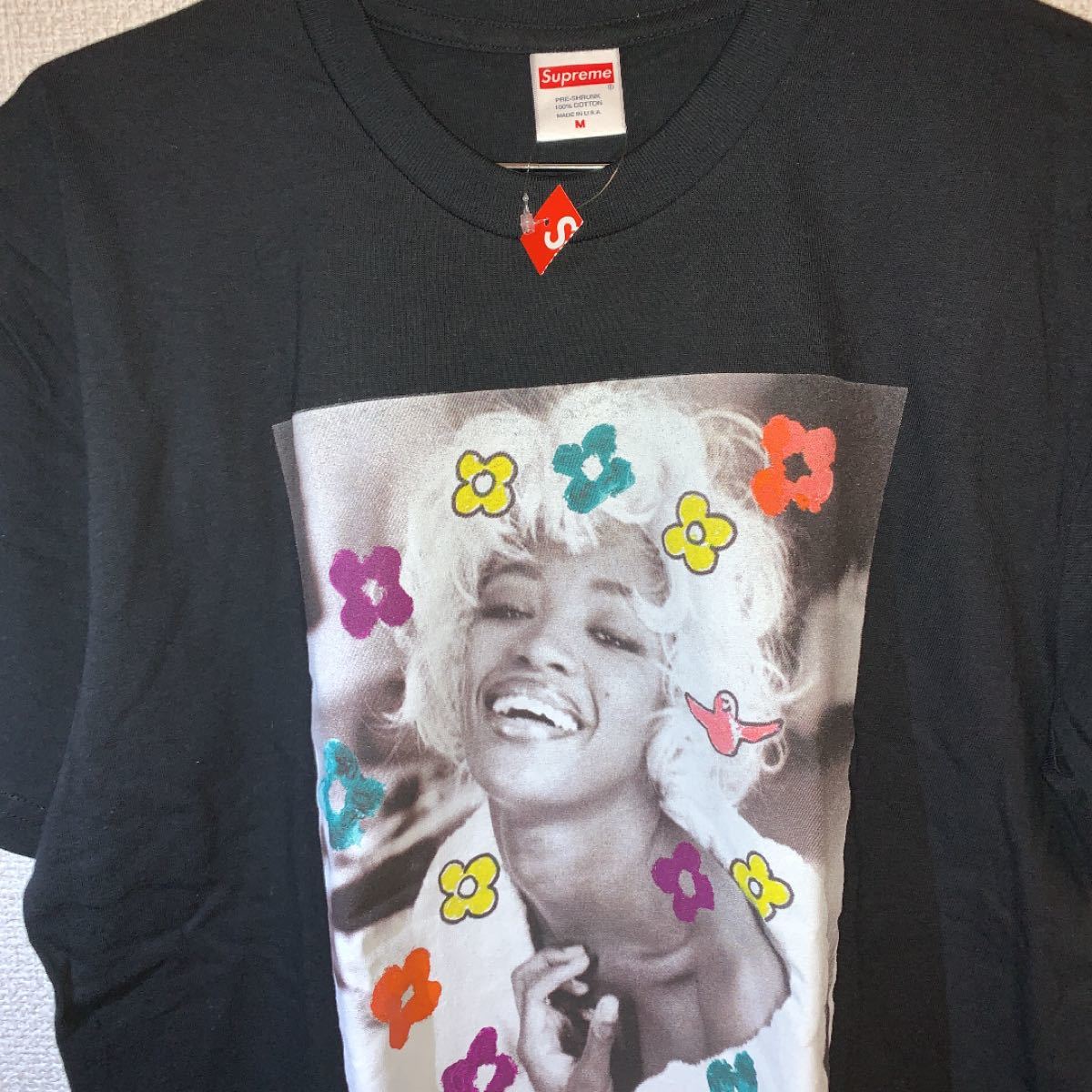 新品 Mサイズ supreme シュプリームnaomi tee ナオミ半袖シャツ