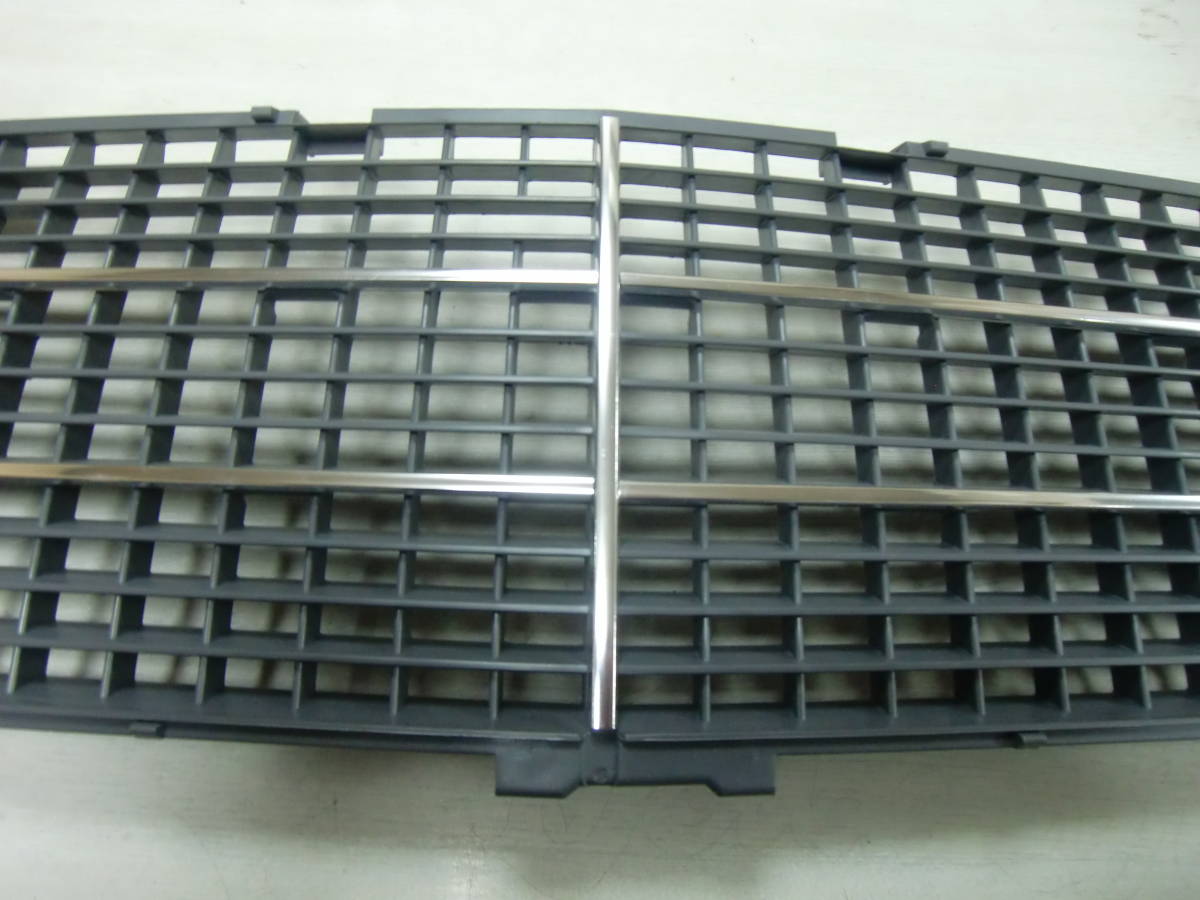 格安店 ベンツ W202 純正グリル ienomat.com.br