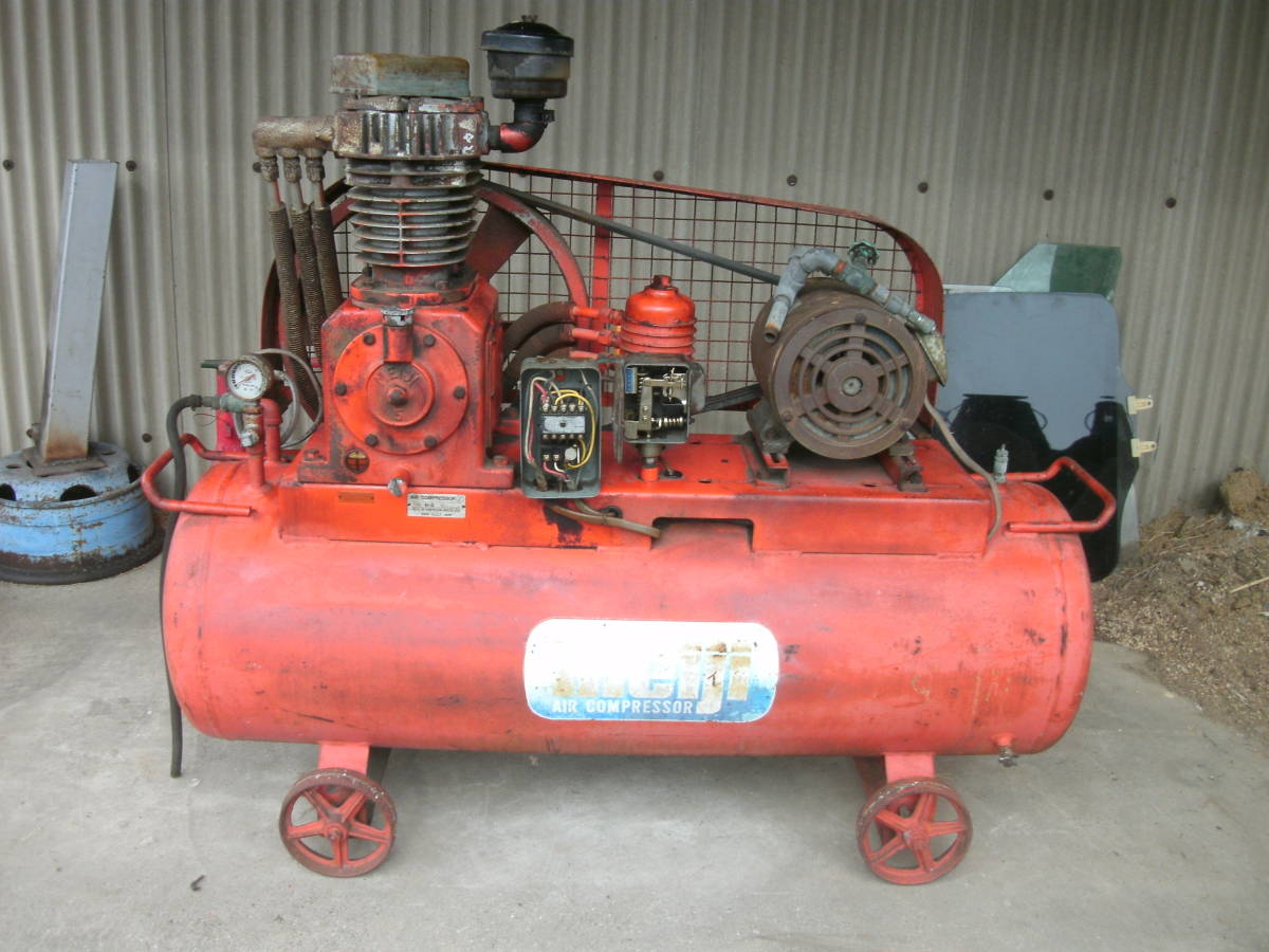 コンプレッサー 3相200V 3.7kw 5馬力 タンク容量150L-