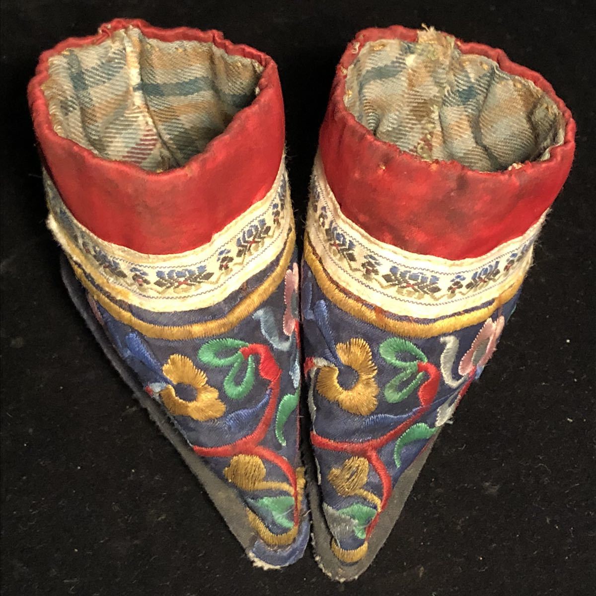 激レア　中国　清代のアンティーク　時代物　三寸金蓮 女性の靴　骨董品　稀少　極上レア　骨董品　皇族