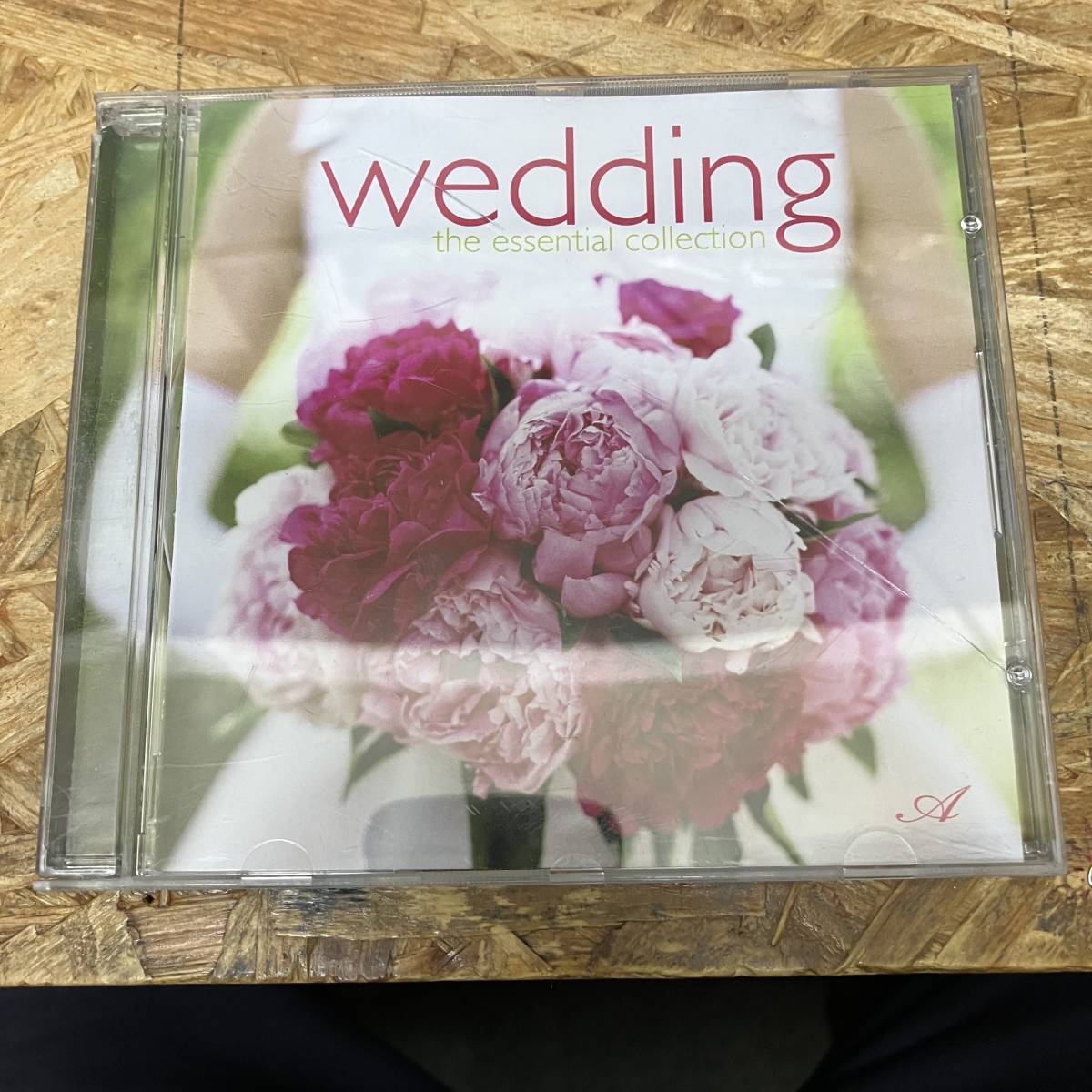 ● POPS,ROCK WEDDING THE ESSENTIAL COLLECTION アルバム,INDIE CD 中古品_画像1