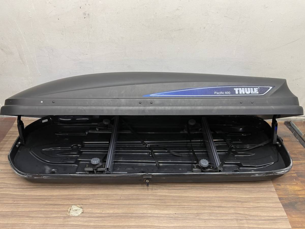 直接引取りV54364 Pacific パシフィック600 ブラック　THULE スーリー　ルーフボックス_画像1