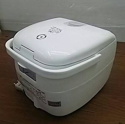 送料無料B49525 ZOJIRUSHI マイコン炊飯ジャー NS-NE05型 炊飯容量0.54L_画像2