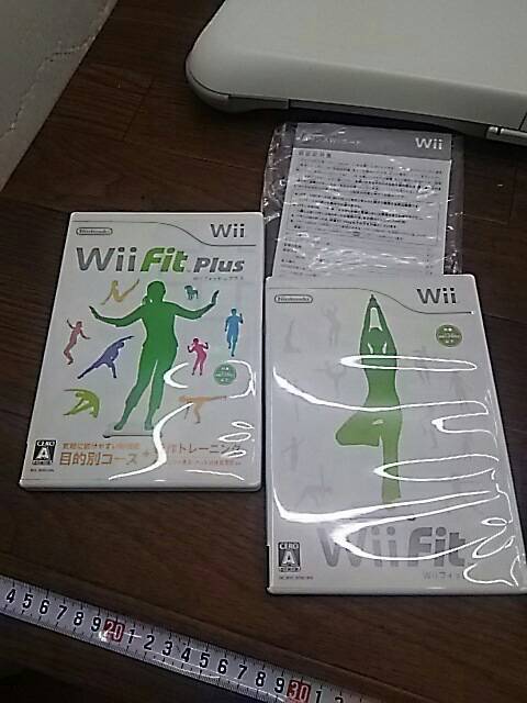 送料無料け50622 Nintendo Wiifit バランスWiiボード RVL-021 3点＋トレーニングCD2枚まとめの画像5