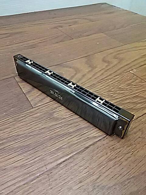  бесплатная доставка C45608 QIMEI 24-Hole Tremolo Harmonica QB/T1299-2011