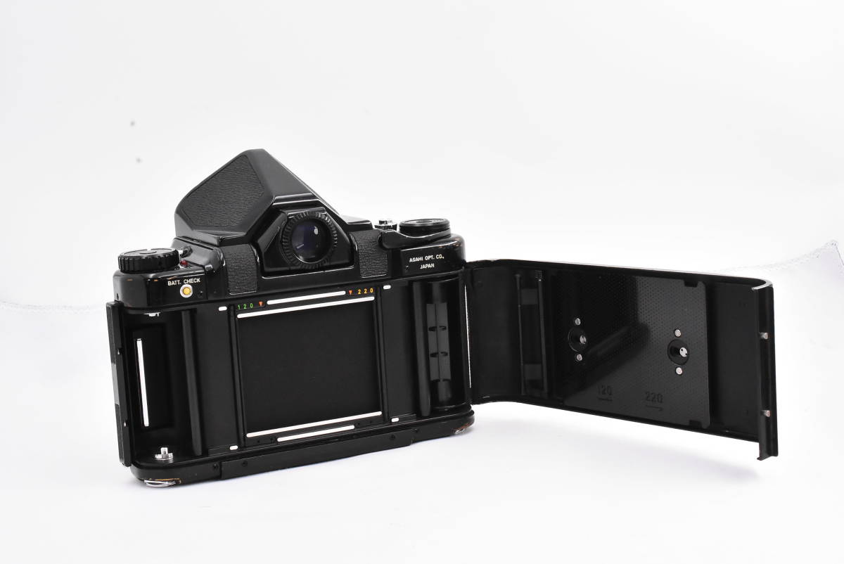 ペンタックス PENTAX 6X7 中判フィルムカメラ ボディ + Super-Multi-Coated TAKUMAR 6x7 105mm F2.4 レンズ付き (t1626)_画像4