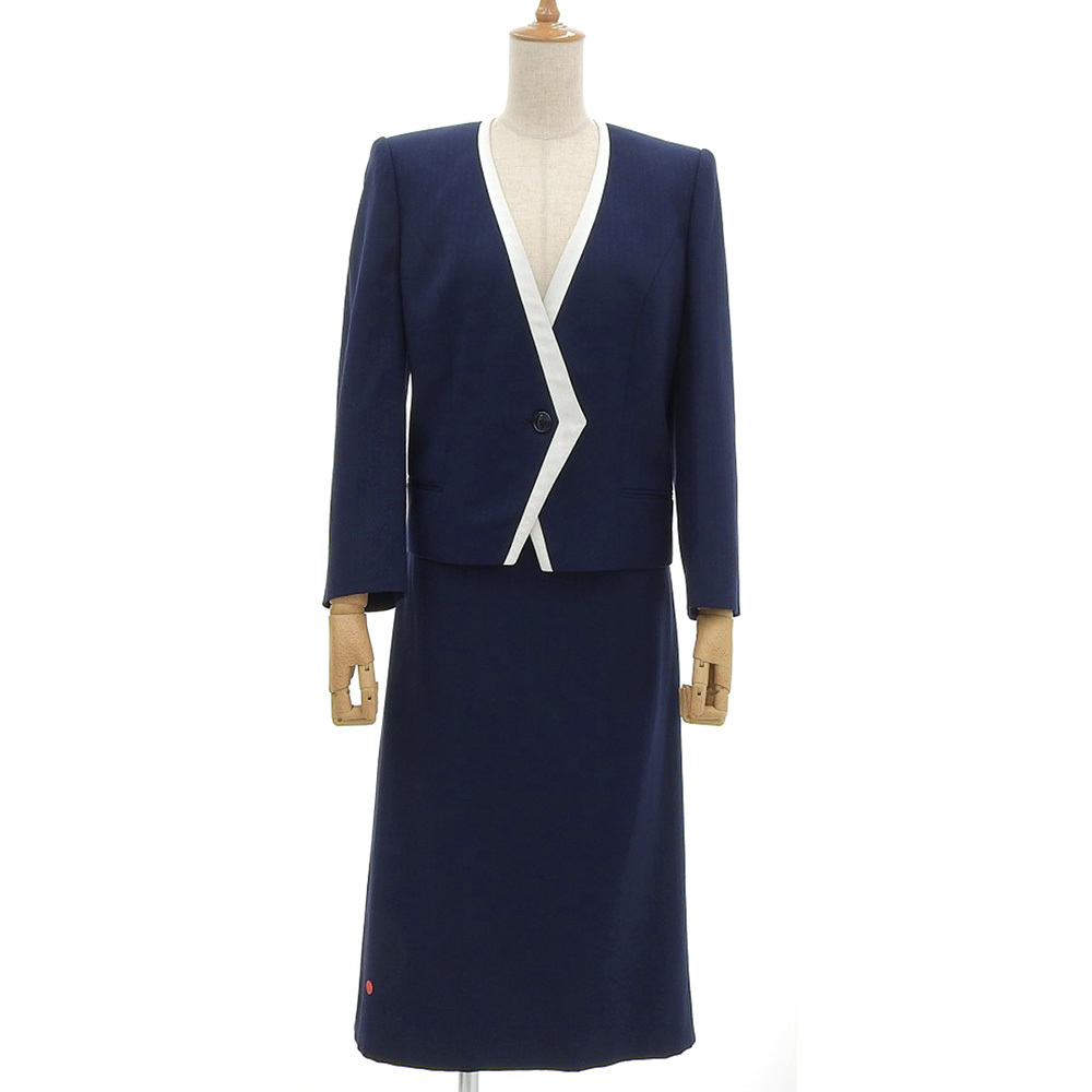 【現品限り一斉値下げ!】 超美品 セリーヌ CELINE 80年代フランス製ヴィンテージ ロングスカート セットアップ スーツ 40 その他 【現品限り一斉値下げ!】 超美品 セリーヌ CELINE 80年代フランス製ヴィンテージ ロングスカート セットアップ スーツ 40 その他