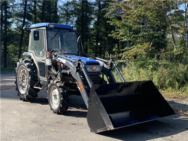 青森発 イセキ トラクター GEAS53 始動確認済み TG53F フロントローダー ディーゼル 除雪 4WD 正逆PTO エアコン ラジオ デフロック 売切!!_EM1019-1