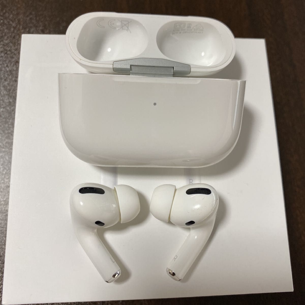 APPLE AirPods Pro ノイズキャンセリング付完全ワイヤレスイヤホン