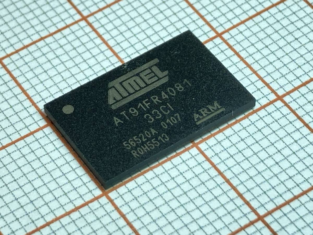 送料185円～ ATMEL AT91FR4081-33CI ARM7TDMIマイコン 32bit RISC 大容量8Mbitフラッシュ MCU CPU BGA120 アトメル Microchip 電子部品_画像1
