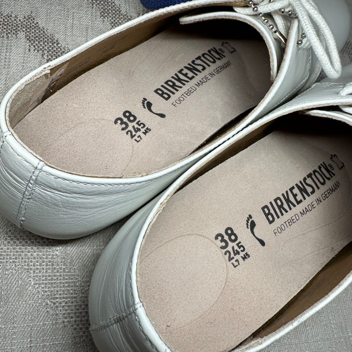 新品未使用 BIRKENSTOCK ビルケンシュトック SAUNDERS 新品未使用 BIRKENSTOCK ビルケンシュトック SAUNDERS