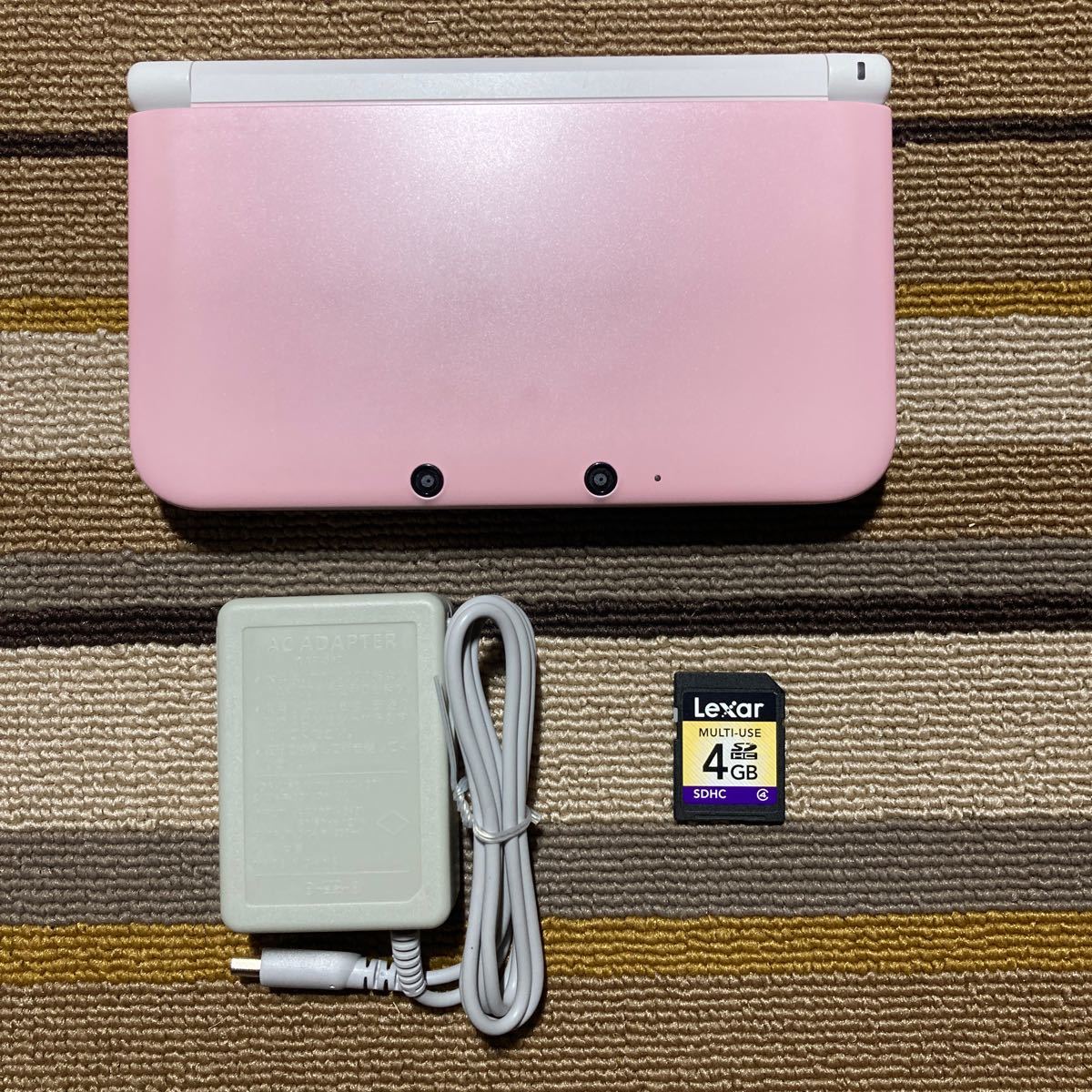 3DS ニンテンドー3DS LL 本体 ピンク × ホワイト 充電器付き