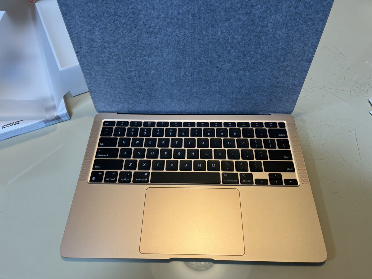 使用僅か M1 MacBook Air メモリ8GB USキーボード - library