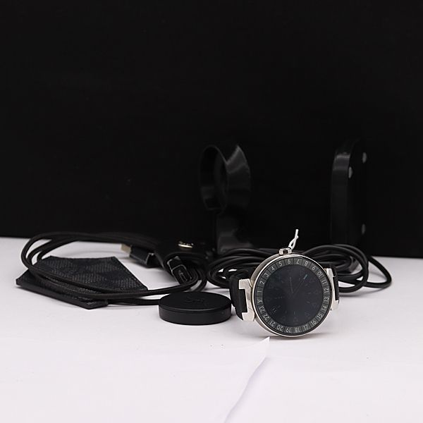 1 иен работа хорошая вещь с зарядным устройством Louis Vuitton заряжающийся QA004 язык b-ru Horizon смарт-часы мужские наручные часы 0037400*
