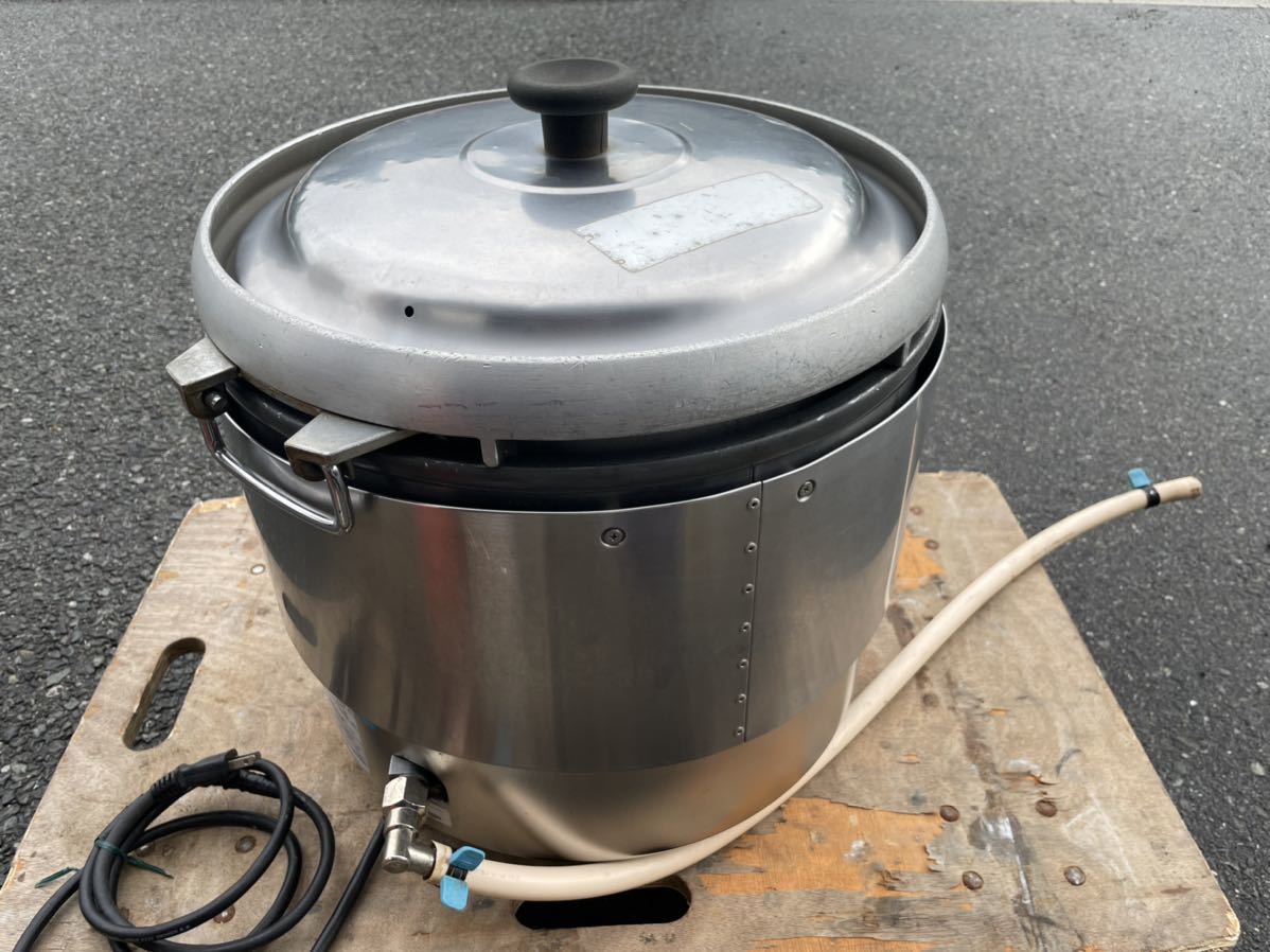 ☆中古品 リンナイガス炊飯器 都市ガス RR-30G2 2015年 3升 6L 幅480×奥行400×高さ460mm 動作問題なし 厨房 ☆_画像3