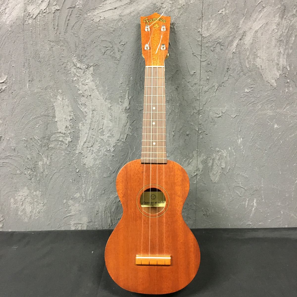 Gt-2 K Famous ukulele FU-120 ウクレレ フェイマス 1347-8(本体)｜売買されたオークション情報、yahooの