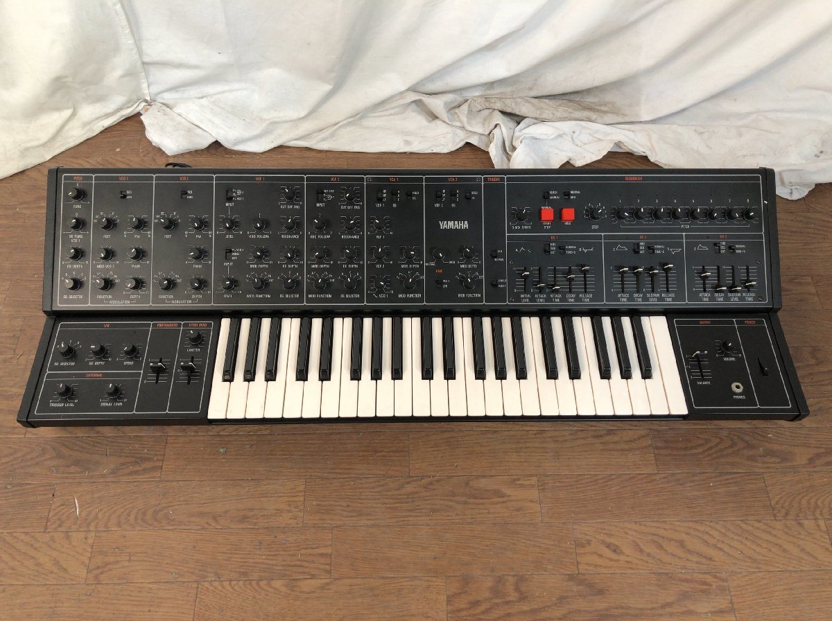 おトク】 YAMAHA ヤマハ CS-30 アナログシンセサイザー D111A102