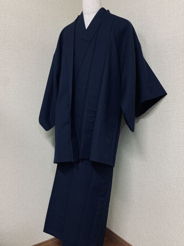 最安挑戦! 美品 紳士 ウールのアンサンブルの着物 着物と羽織 単衣 青