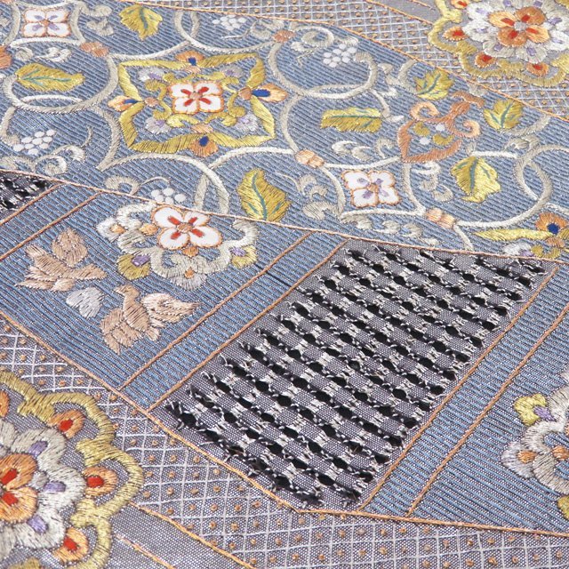 ☆きもの北條☆ 特選 汕頭刺繍 スワトウ 相良刺繍 金駒刺繍 花の図 多