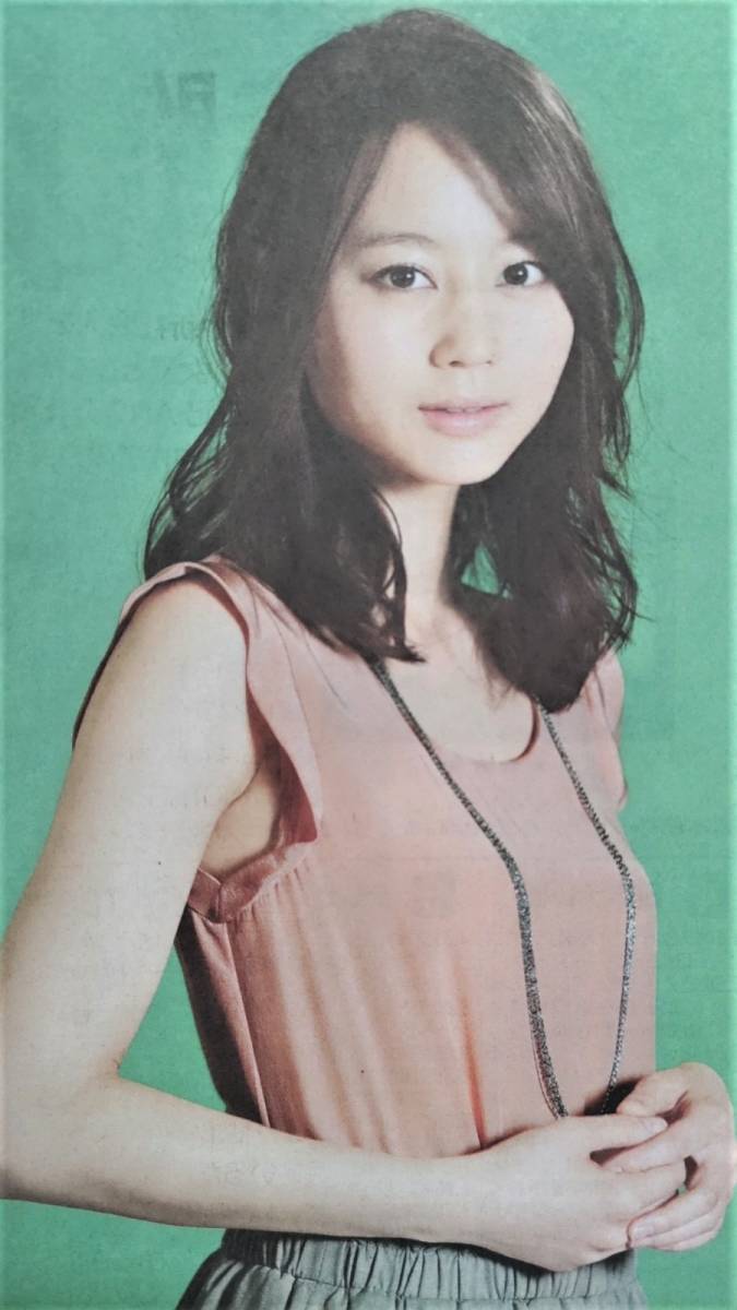 ◆堀北真希　「梅ちゃん先生」　新聞カラー記事　２０１２年◆　_画像1