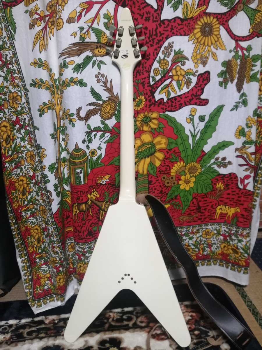 ヤフオク! - EPIPHONE フライングV さわこ先生モデル エレキギ...