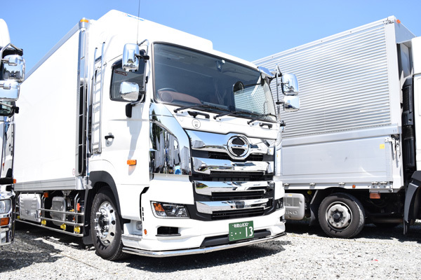 60φ 6cmパイプ ☆新品 日野 新型 プロフィア 高床 バンパーガード 国産