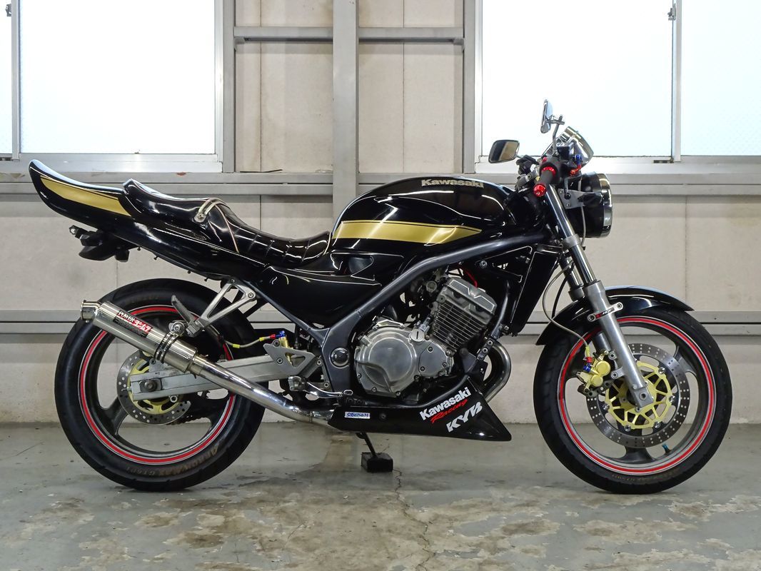 早い者勝ち カワサキ バリオス 1型 ZR250A セパハン タイガーカラー