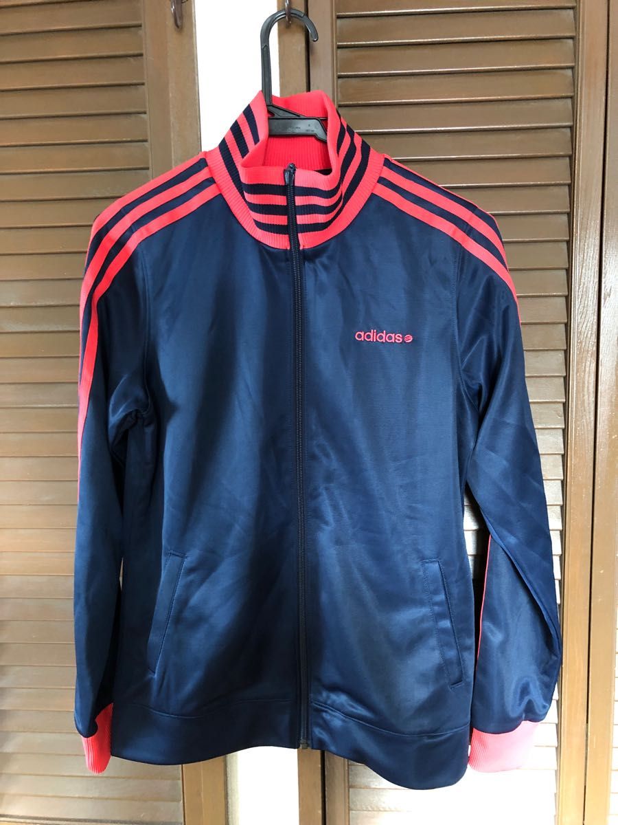 新品 タグ付き adidas ジャージ上下セット S90766 L 国内正規品 新品 タグ付き adidas ジャージ上下セット S90766 L 国内正規品